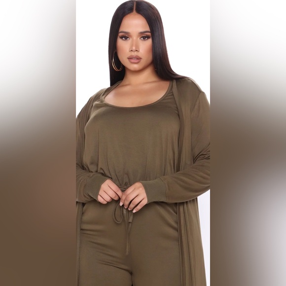 Fashion Nova Pants - NWT Olive Green Long Two Piece set